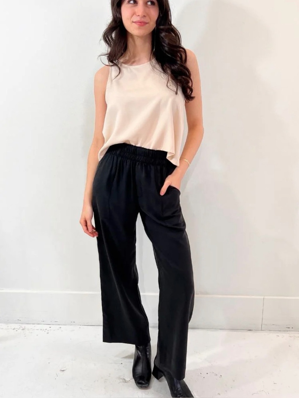 Natalie busby pants size large